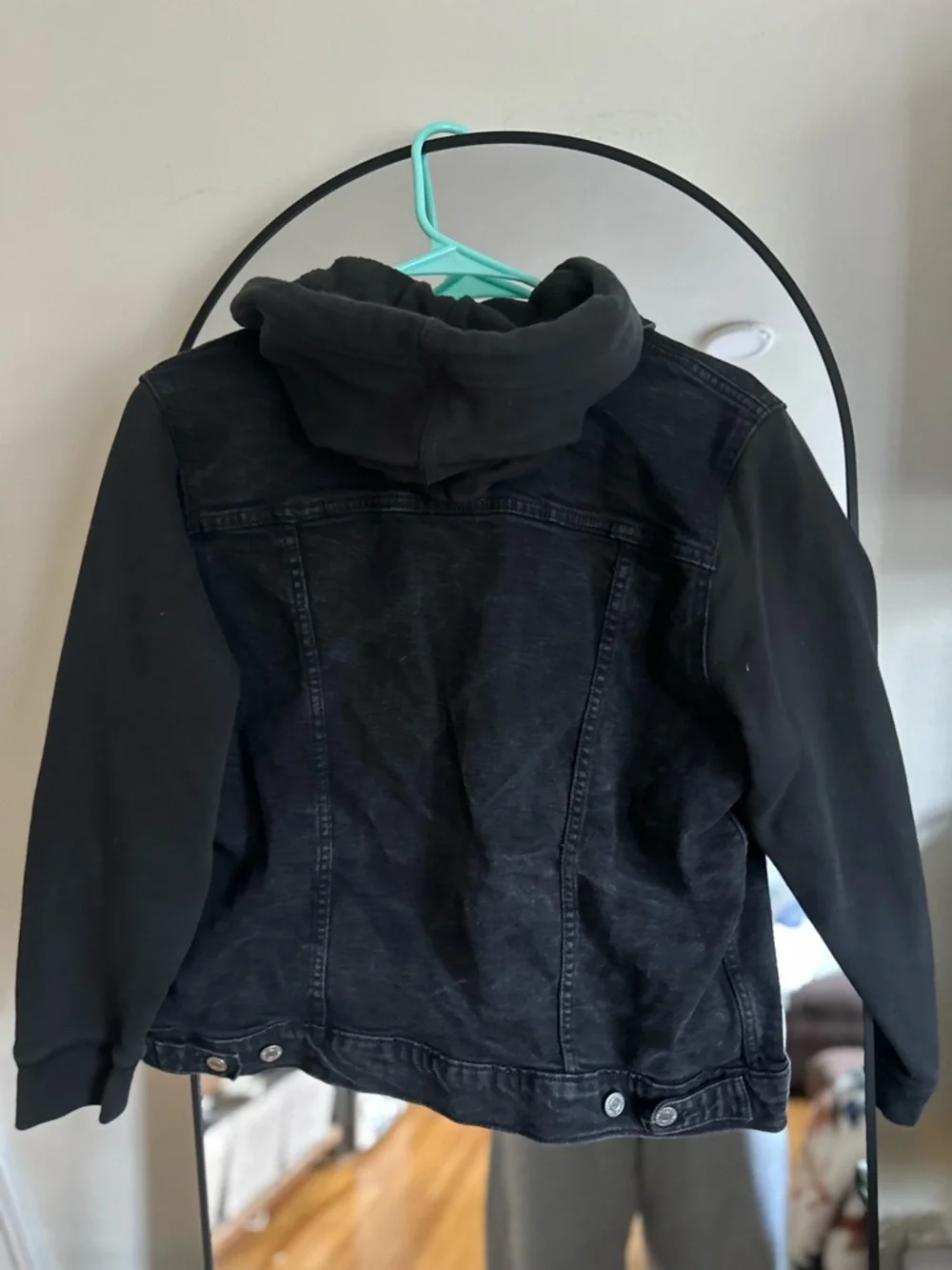 Levi's Black Hooded Denim-Style Jacket - Picture 4 of 4